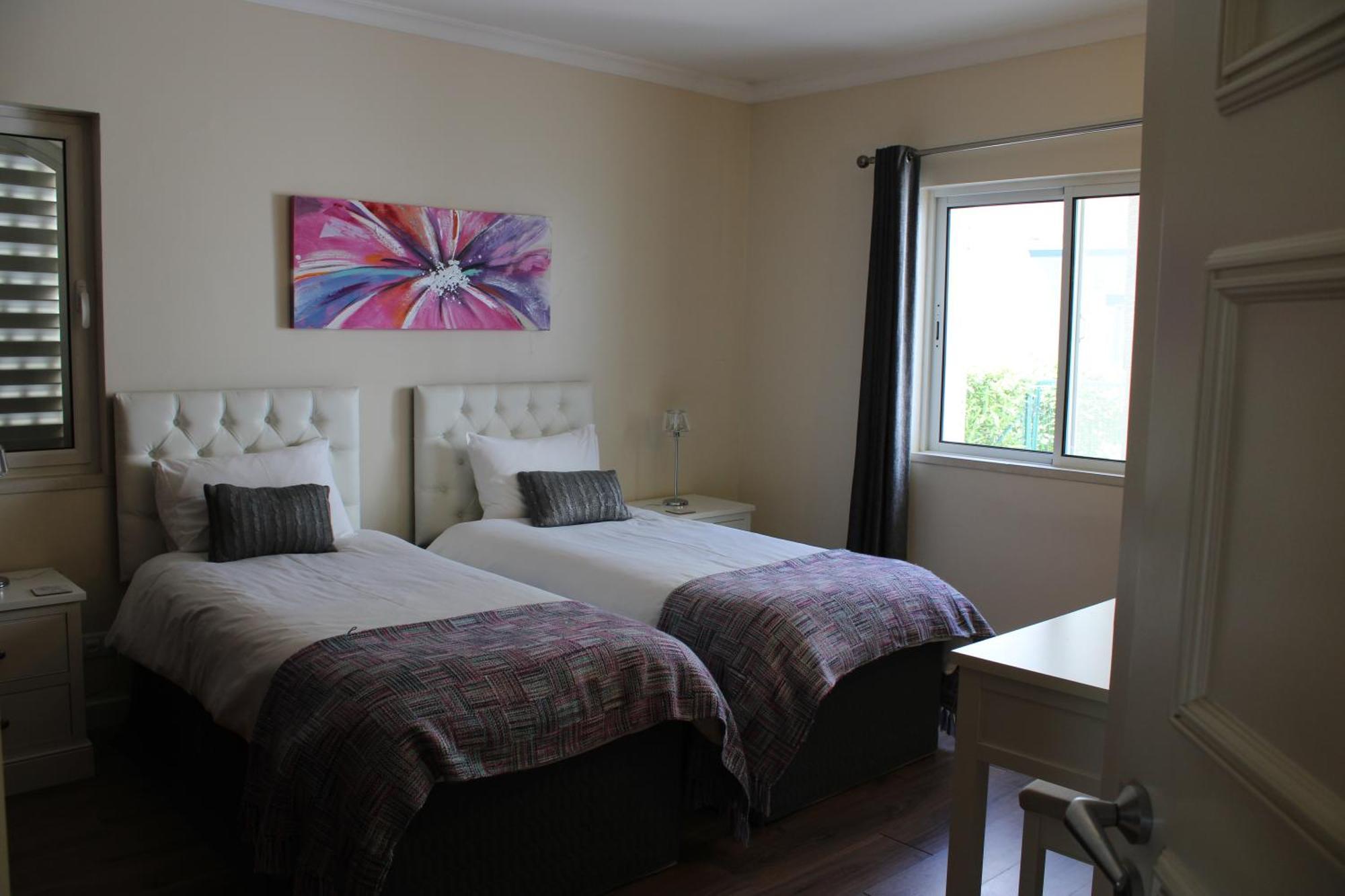 Luxury 2 Bedroom Apartment With Private Garden Almancil Exterior photo